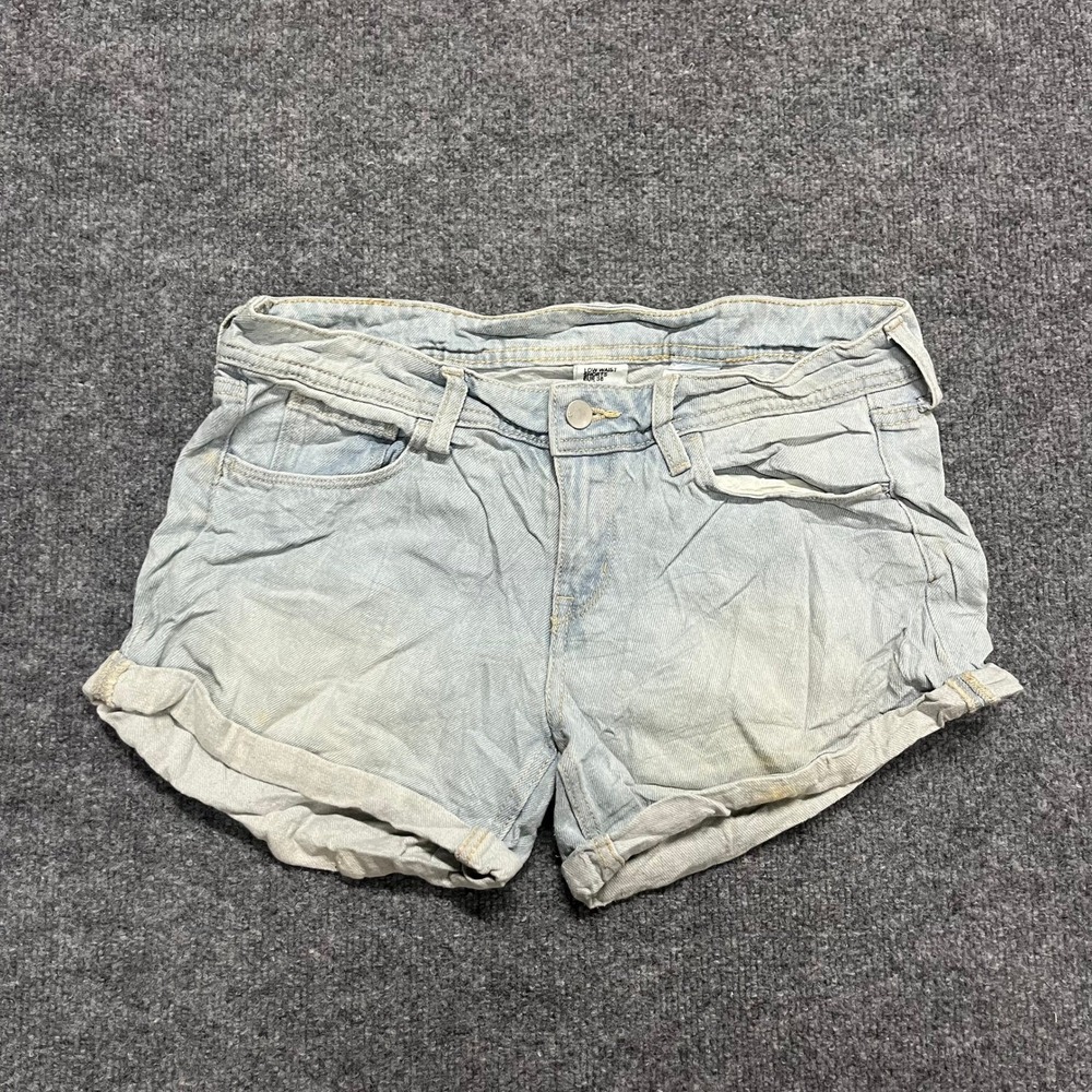 H&M Denim Shorts Womens Size 8 Light Wash Low Waist Viscose Blend Cuffed Casual